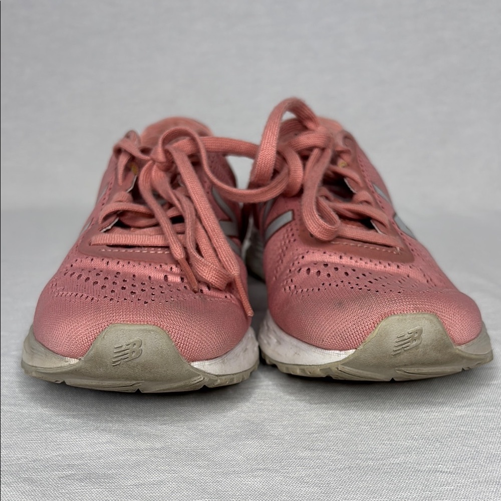 New Balance Women's Pink Arishi fresh foam Running Shoes size 6.5 - Picture 6 of 10